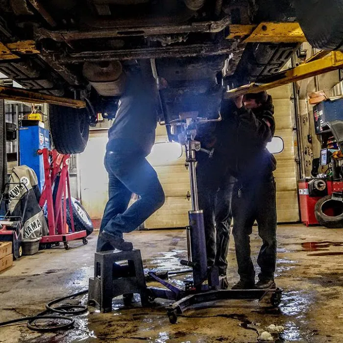 Action Auto Service 7
