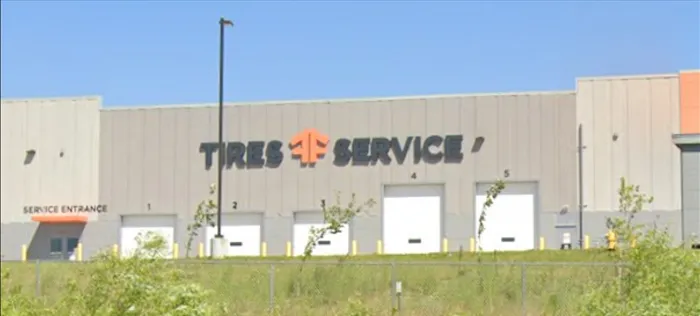 Fleet Farm Auto Service Center 2