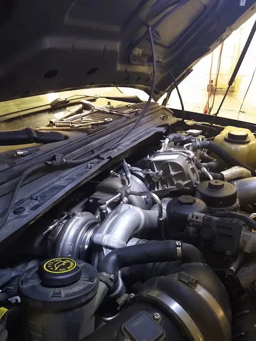 Willy's Garage 3