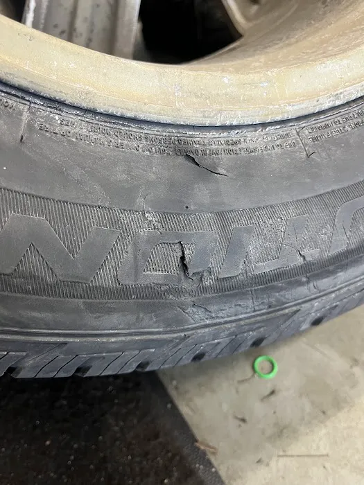 J & B Tires 3