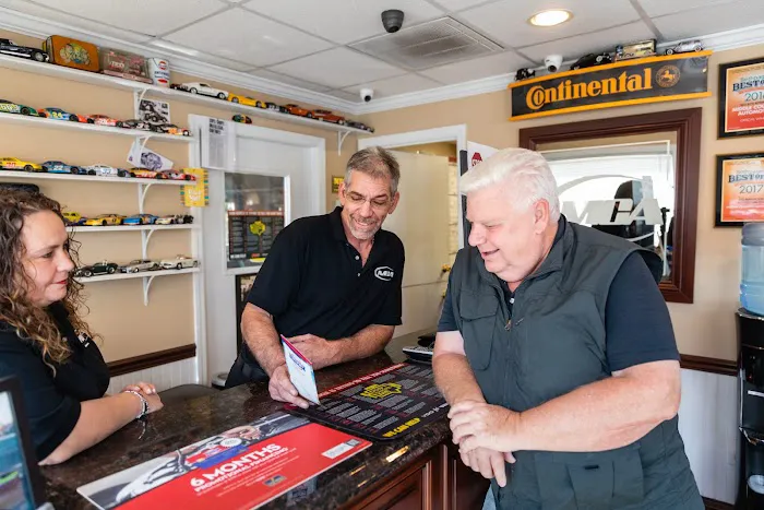 Middle Country Automotive 6