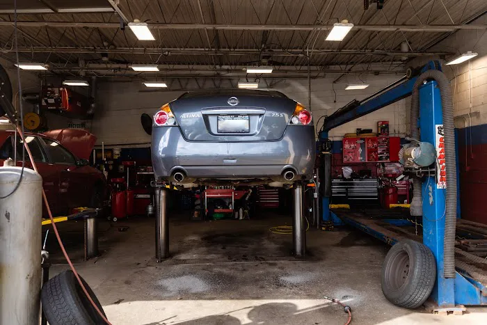 Middle Country Automotive 4