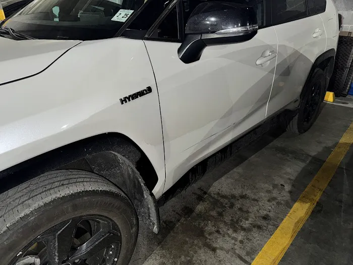 Parkway Toyota Body Shop 8