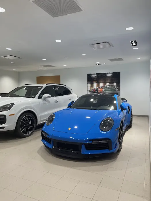 Porsche Englewood (Service & Parts) 4