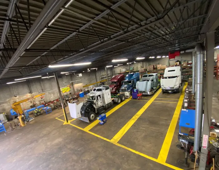 EL CHE TRUCK AND TRAILER REPAIR CORP 8