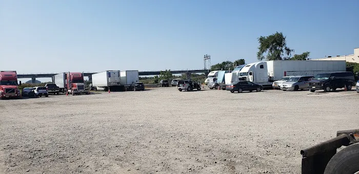 EL CHE TRUCK AND TRAILER REPAIR CORP 3