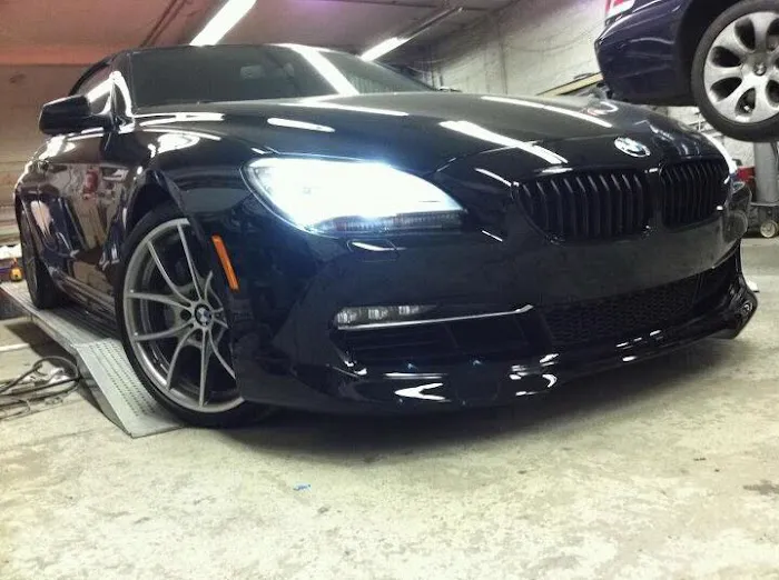 M K Auto Body 1