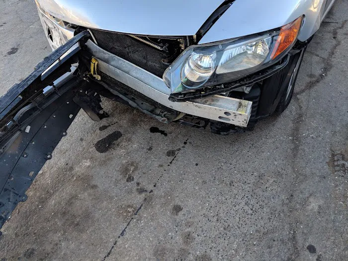 City Line Auto Body 8