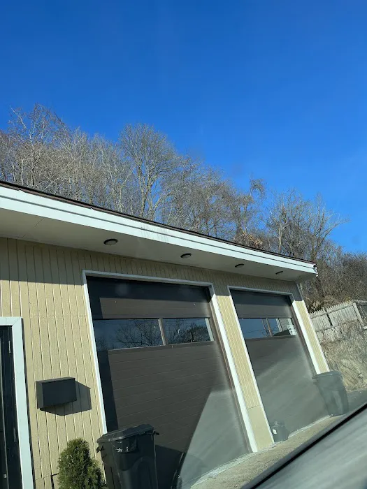 Anthony’s Auto Body 0