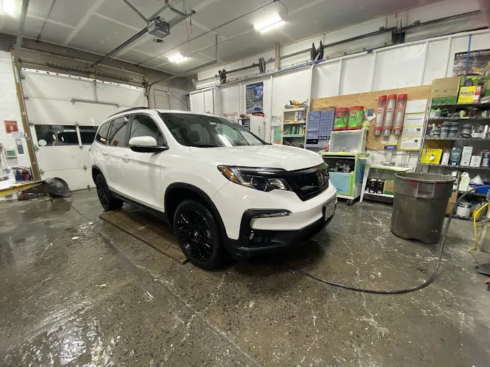 Roberts Auto Body LLC 6