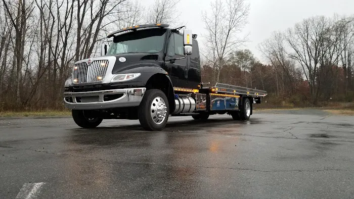 Ruth's American Wrecker Sales 9