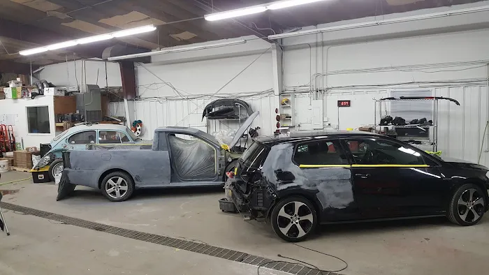 JR'Z Auto Body 7