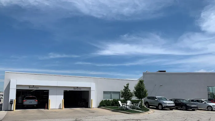 The Autobarn Volkswagen of Countryside Auto Service 3