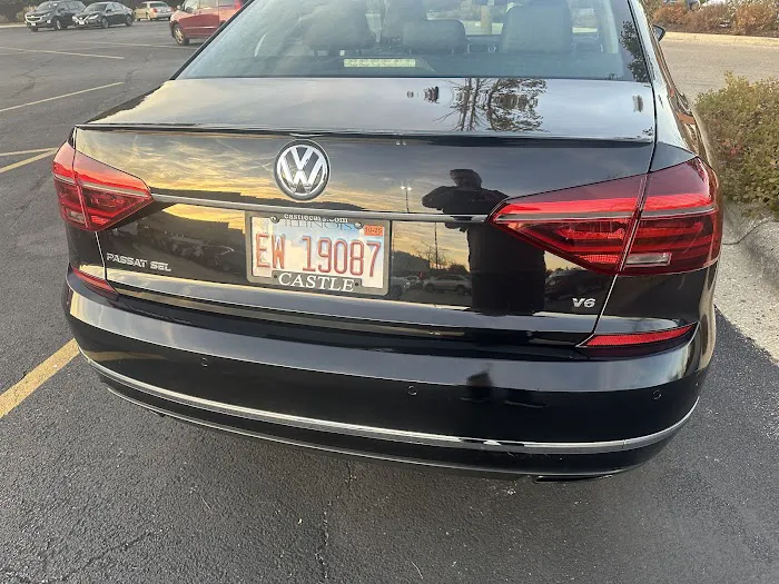 Castle Volkswagen of Schaumburg Service & Auto Repair 6