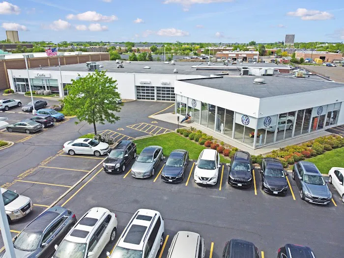 Castle Volkswagen of Schaumburg Service & Auto Repair 7