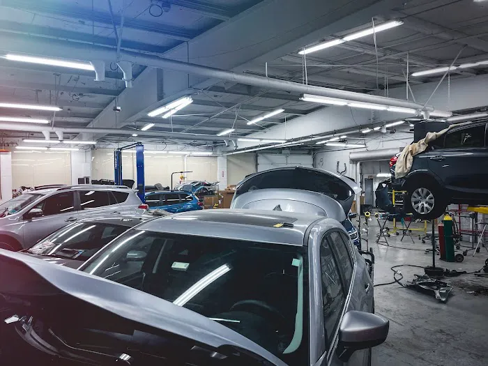 Napleton's Collision Center 3