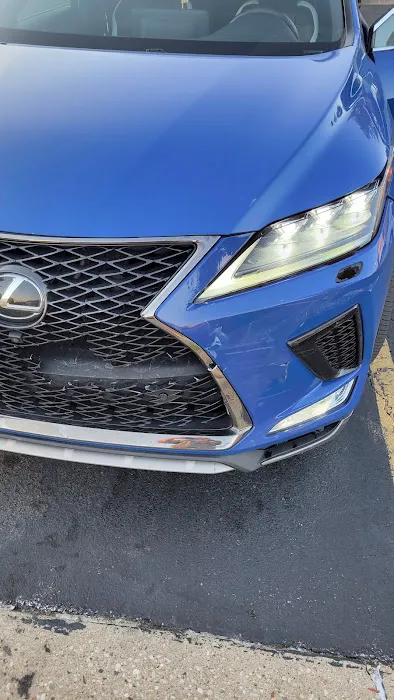A Lexus Certified Collision Center 2