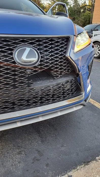 A Lexus Certified Collision Center 4