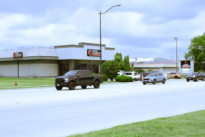 Crash Champions Collision Repair Shorewood 8