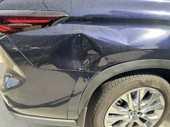 Avenue Auto Body Inc. 4