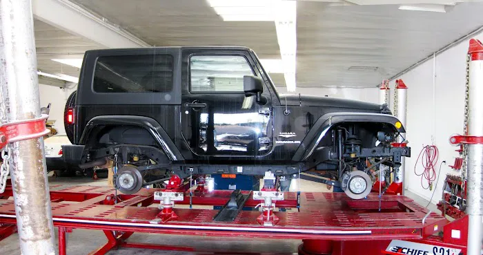Avenue Auto Body Inc. 8