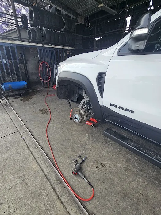 Roberto's Tires 6