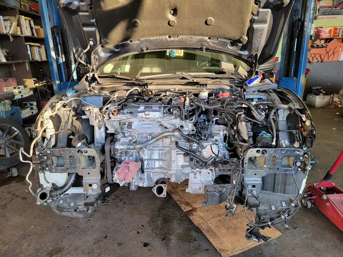 Hi-TECH AUTO 1