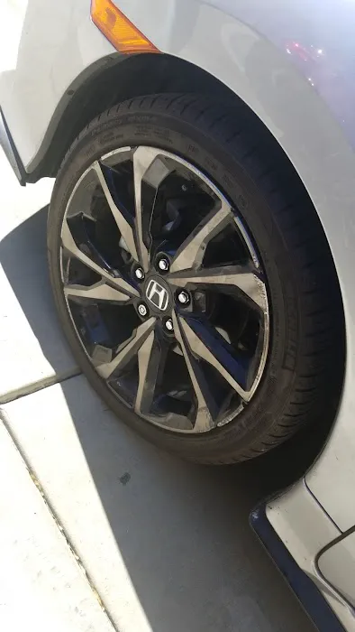 El Tigre Tires 6