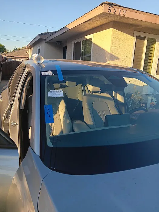 Friend's Auto Glass 6