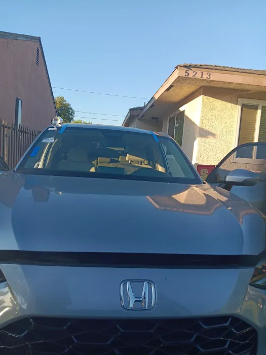 Friend's Auto Glass 2