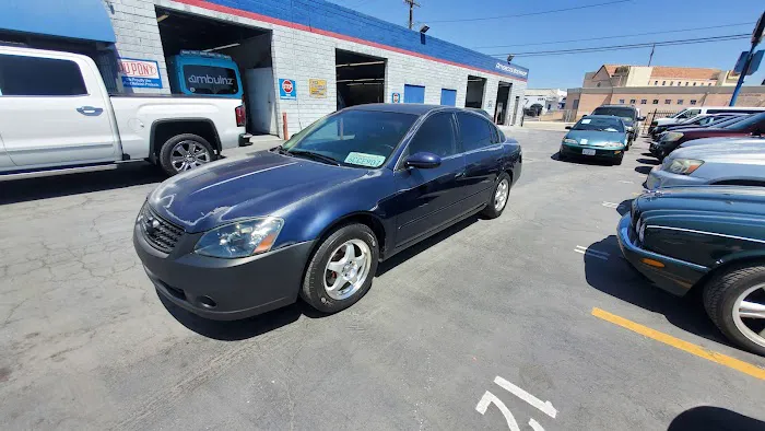 Maaco Auto Body Shop & Painting 0
