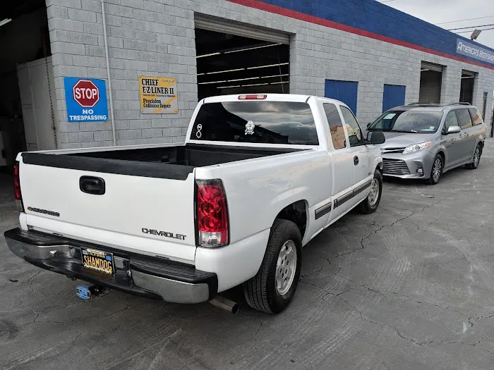 Maaco Auto Body Shop & Painting 7