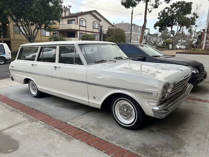 Maaco Auto Body Shop & Painting 6