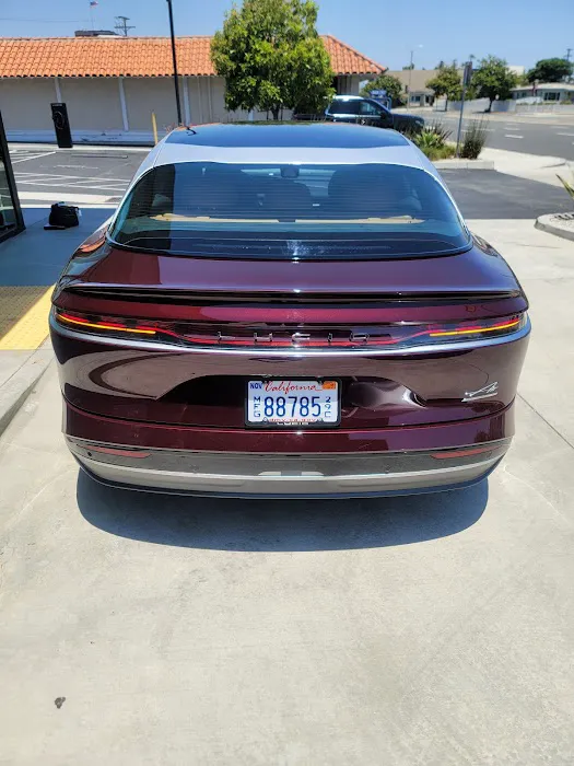 Lucid Service Center Torrance 5