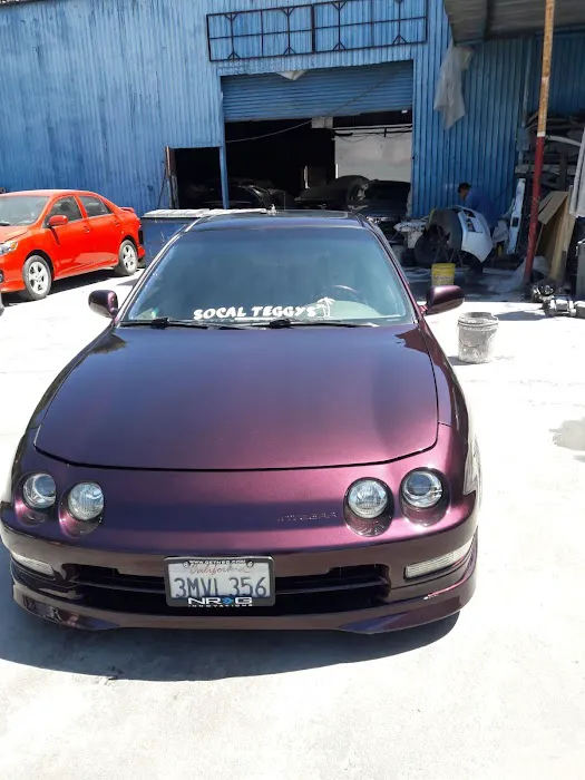 Lobo Body Shop 9