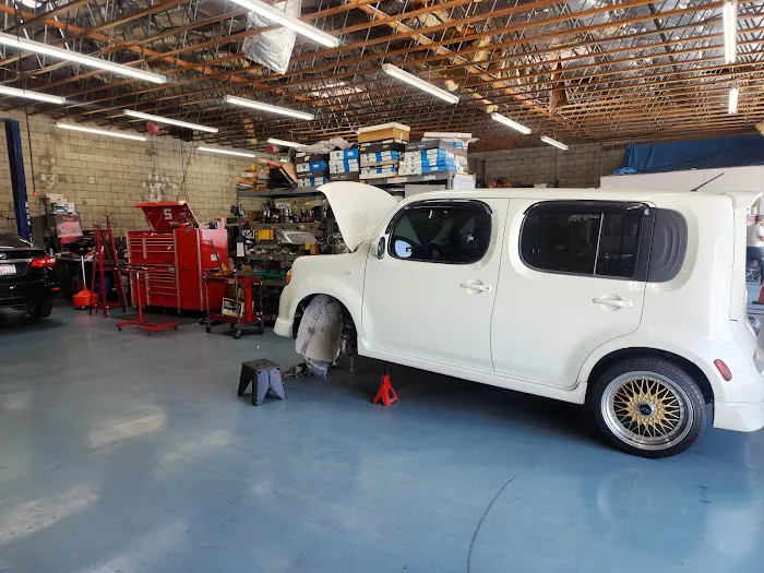 Julio's Transmissions inc. 4