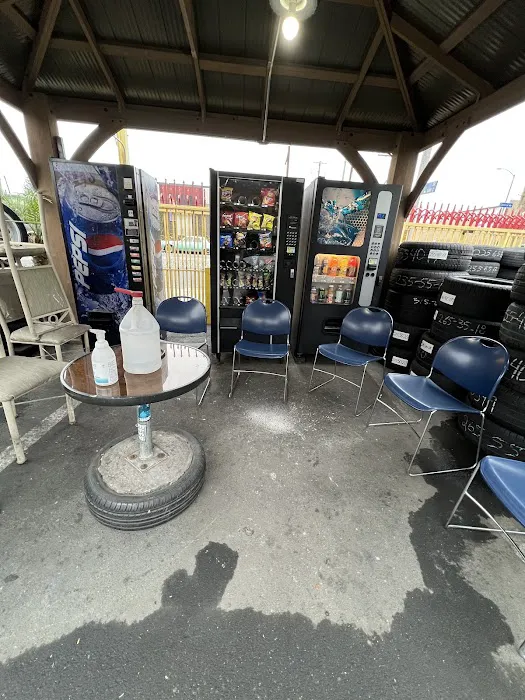Meños Tires and Wheels 2
