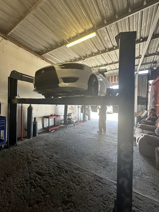 Del Rey Muffler Shop 1