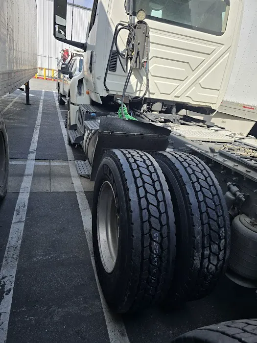A&J Truck Tire Service (Road Service) 0