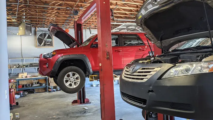 Uncle Mechanic Auto Repair 4