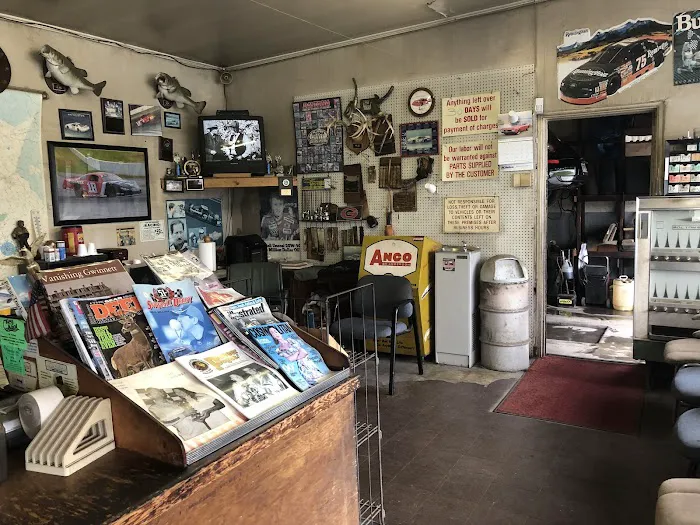 Bolton's Service Station 1