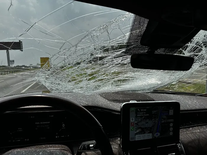 Ultimate Auto Glass & Electronics 1