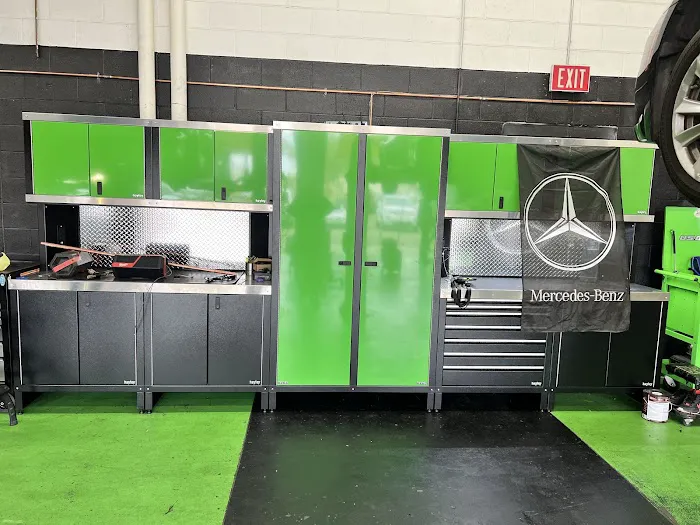 Huff Automotive 8
