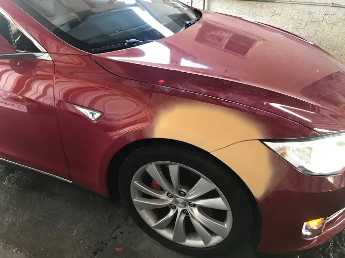 Encanto Auto Body & Paint 4