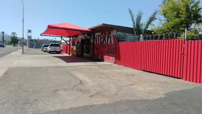 Chilo's Llantera 1