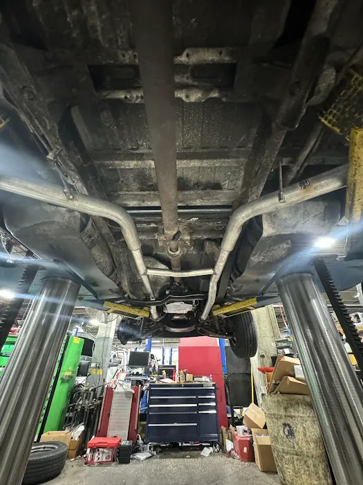 Huff Muffler of Brandon, LLC. 2
