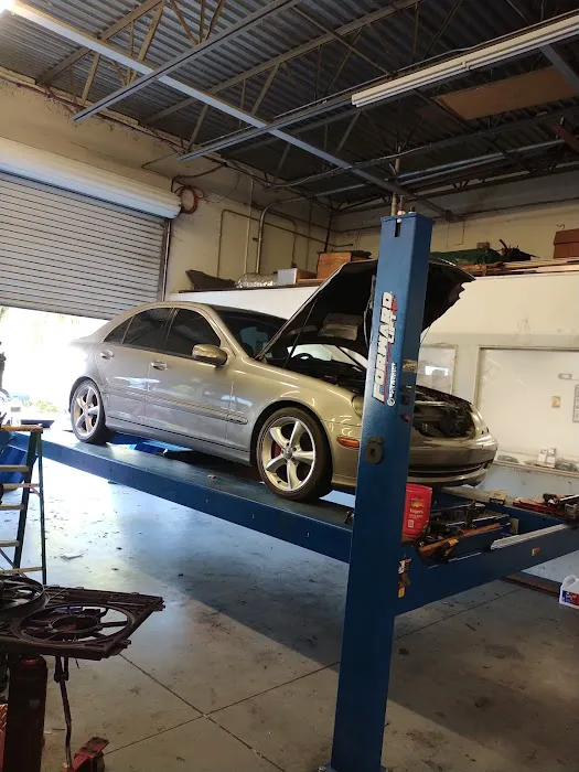 Costa Motor Works 1
