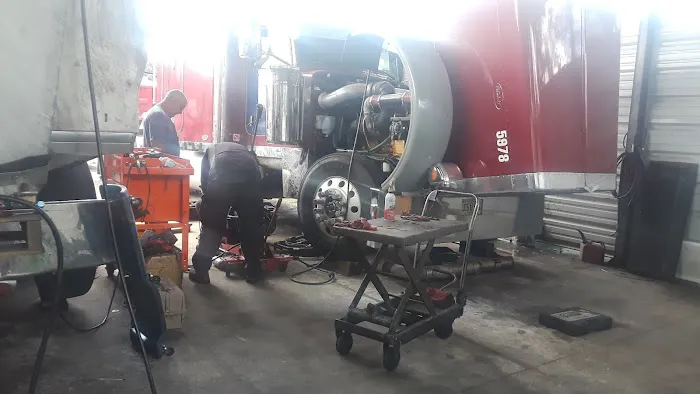 W & G Trucks Repair, LLC 3