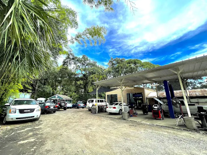 R6R Auto Repair Shop, LLC 6