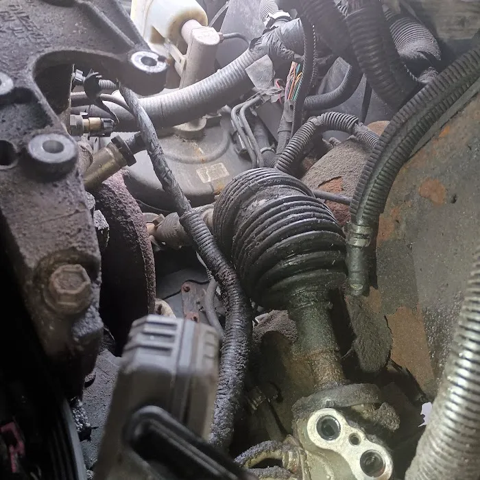 Scott's Automotive Repairs & Services 4